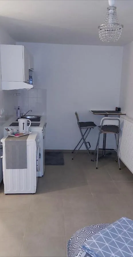 Apartment studio / stade OL / proche Eurexpo Décines-Charpieu Frankreich
